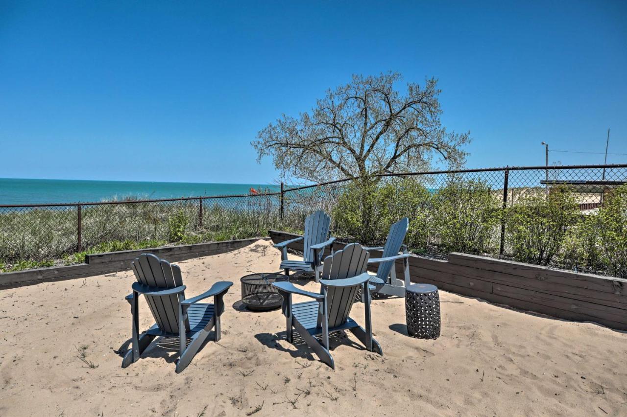 Lakefront Family Retreat With Grill Steps To Beach! Gary 외부 사진